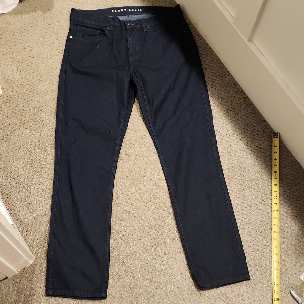 NEW Perry Ellis Men's DARK Blue Jeans 34x32. NWOT*